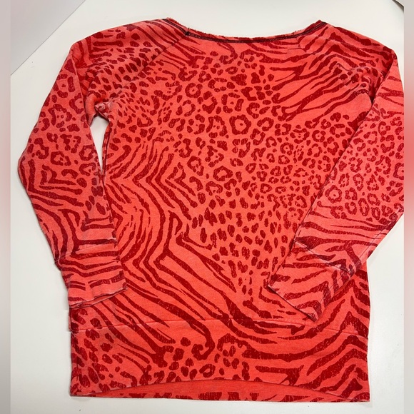 Sinful By Affliction Monica Sweatshirt Graphic Tee Size Medium Red Coral NEW - Picture 4 of 13